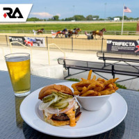 Running Aces Casino, Racetrack food