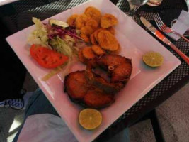 Guira Y Tambora food