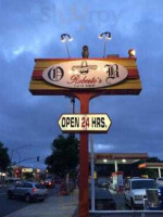 Roberto's Taco Shop Ocean Beach outside