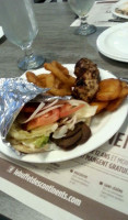Des Continents food