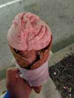 Scoops In Bloomfield food