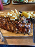 Harvester Trentham Lakes food