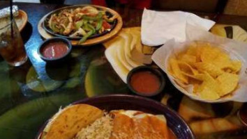 Los Tapatios Mexican Grill food