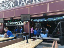 Henderson Tap House outside