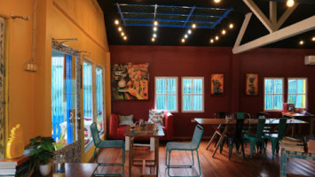 Kona Coffee Eatery Tutup food