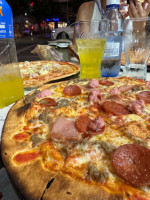 Del Poble Pizzeria food