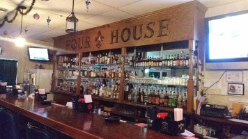 Pour House food