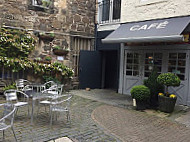 The Greengrocer outside