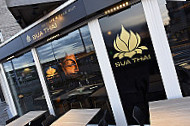 Bua Thai inside