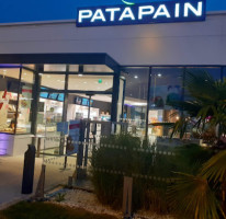 Patàpain outside