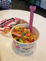 Menchie's Frozen Yogurt food