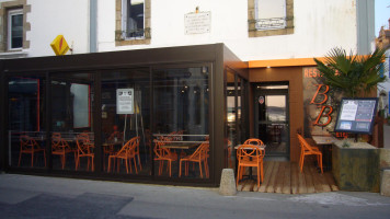 Bar Breton inside