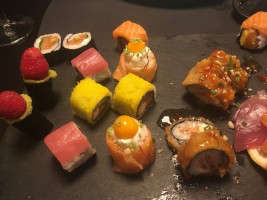 Niku Sushi Carne E Peixe food