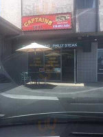 Captain's Sub Shop outside