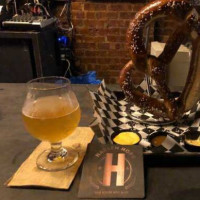 Harlem Hops food