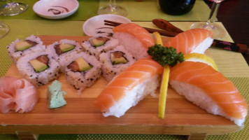 Sushi Go Round food