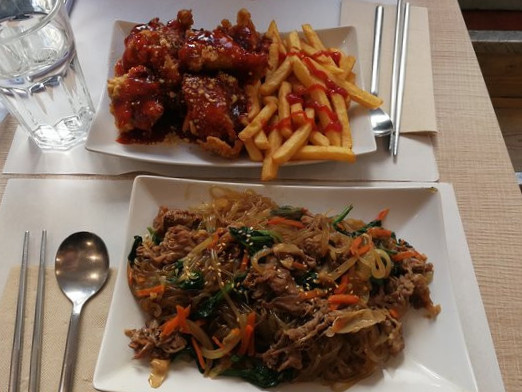 restaurant image