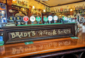 Brady's Of Shankill food