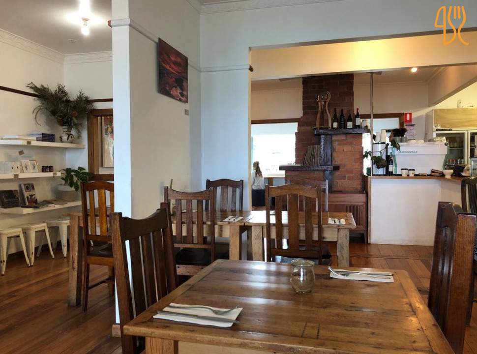 restaurant image