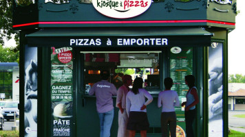 Le kiosque a pizzas food