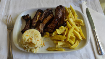 Santo Adriao food