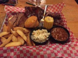 Famous Dave's B-que food