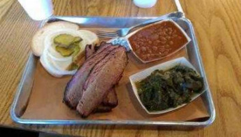 Blue Door Smokehouse food