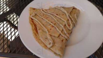 Lamia's Crepes food