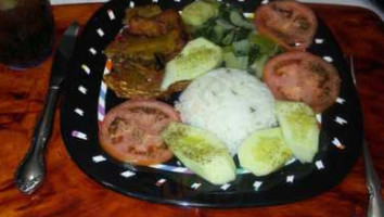 Montego Bay Jerk Ctr food