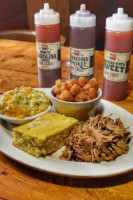 Mike's Smokehouse food