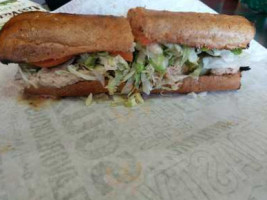 Quiznos food