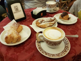 Pasticceria Del Dotto Di Gabriele Lari food