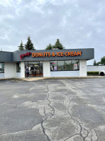 Cindys Donuts Ice Cream outside