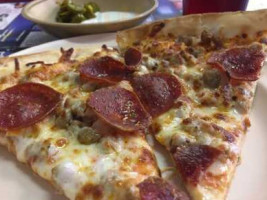 Larry's Pizza-downtown food