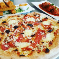 Lambretta Pizzeria & Wine Bar food