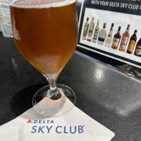 Delta Skyclub Skydeck food