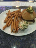 Blu Alehouse - Riverdale food