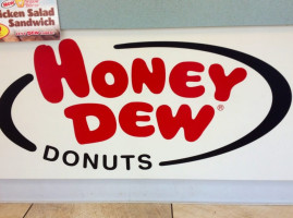 Honey Dew Donuts outside