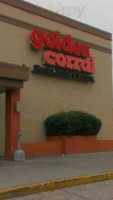 Golden Corral Restaurant outside