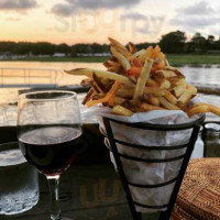 Shea's Riverside Restaurant Bar food