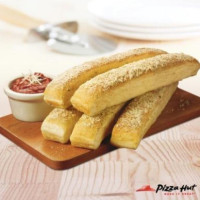 Pizza Hut Martensville menu