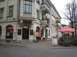 El Barón Steakhaus Restaurante outside