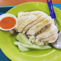 Tian Tian Hainanese Chicken Rice food