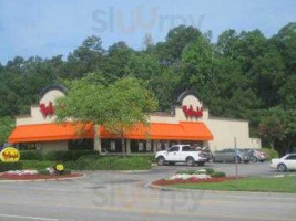 Bojangles ' Famous Chicken 'n Biscuits outside