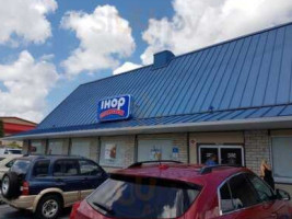 Ihop outside