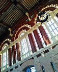 Cafeteria La Estacion inside