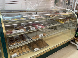 El Aguila Bakery inside