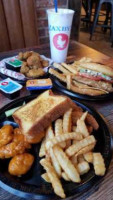 Zaxby's food