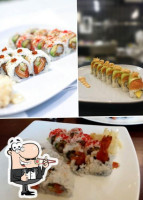 Simsim Sushi Wok food