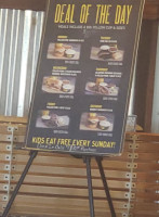 Dickey's Barbecue Pit food